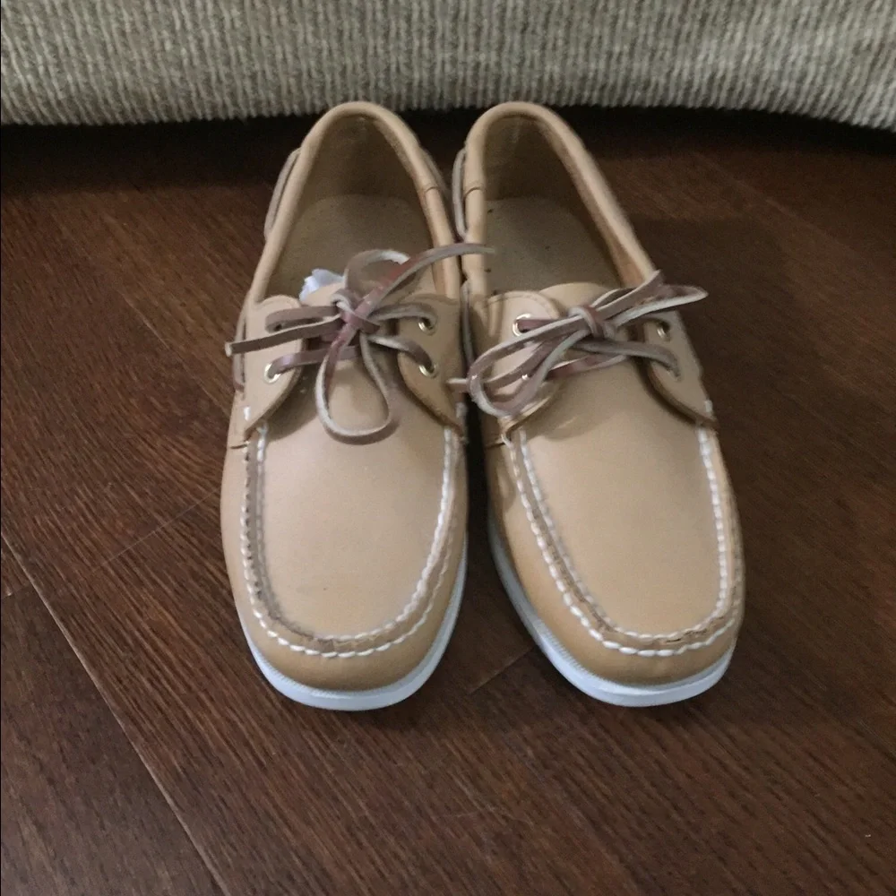 Classic Tan Boat Shoes with White Sole - Men's Casual Deck Shoes